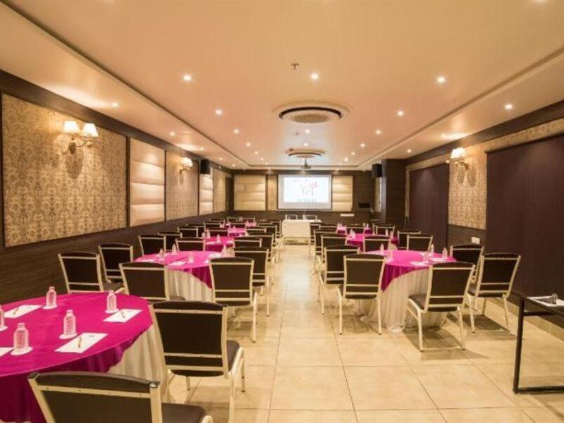 Hotel Virgo Sumeru Bhavnagar Dış mekan fotoğraf
