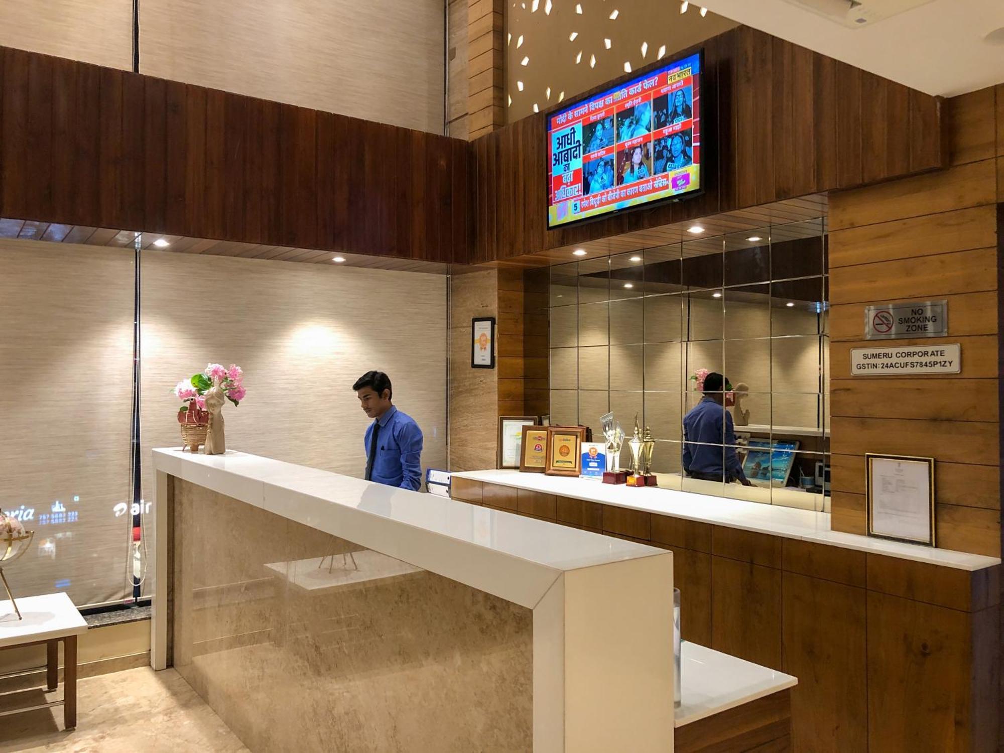 Hotel Virgo Sumeru Bhavnagar Dış mekan fotoğraf