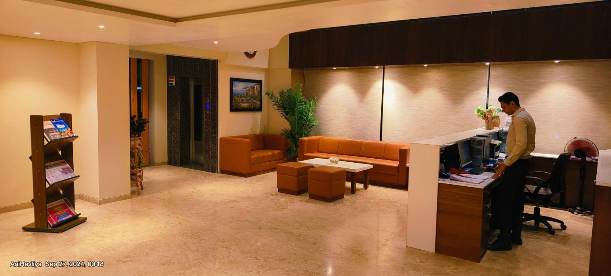 Hotel Virgo Sumeru Bhavnagar Dış mekan fotoğraf